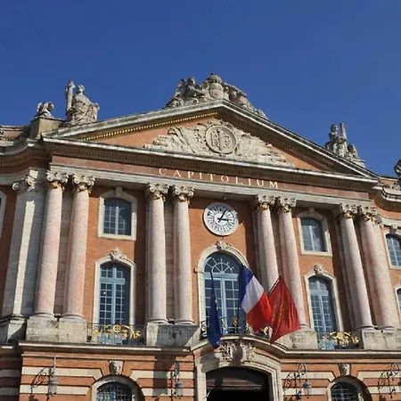 Busca Parking Terrasse Apartment Toulouse